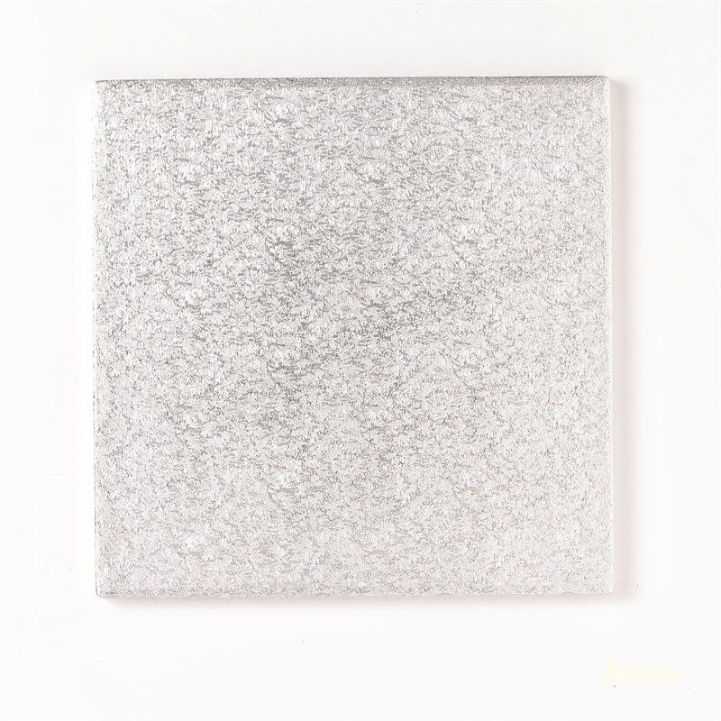 Ezüst szögletes tortadob/alátét 1cm vastag - 45cm (Csak személy átvétel) Ezüst szögletes tortadob/alátét 1cm vastag - 45cm (Csak személy átvétel)