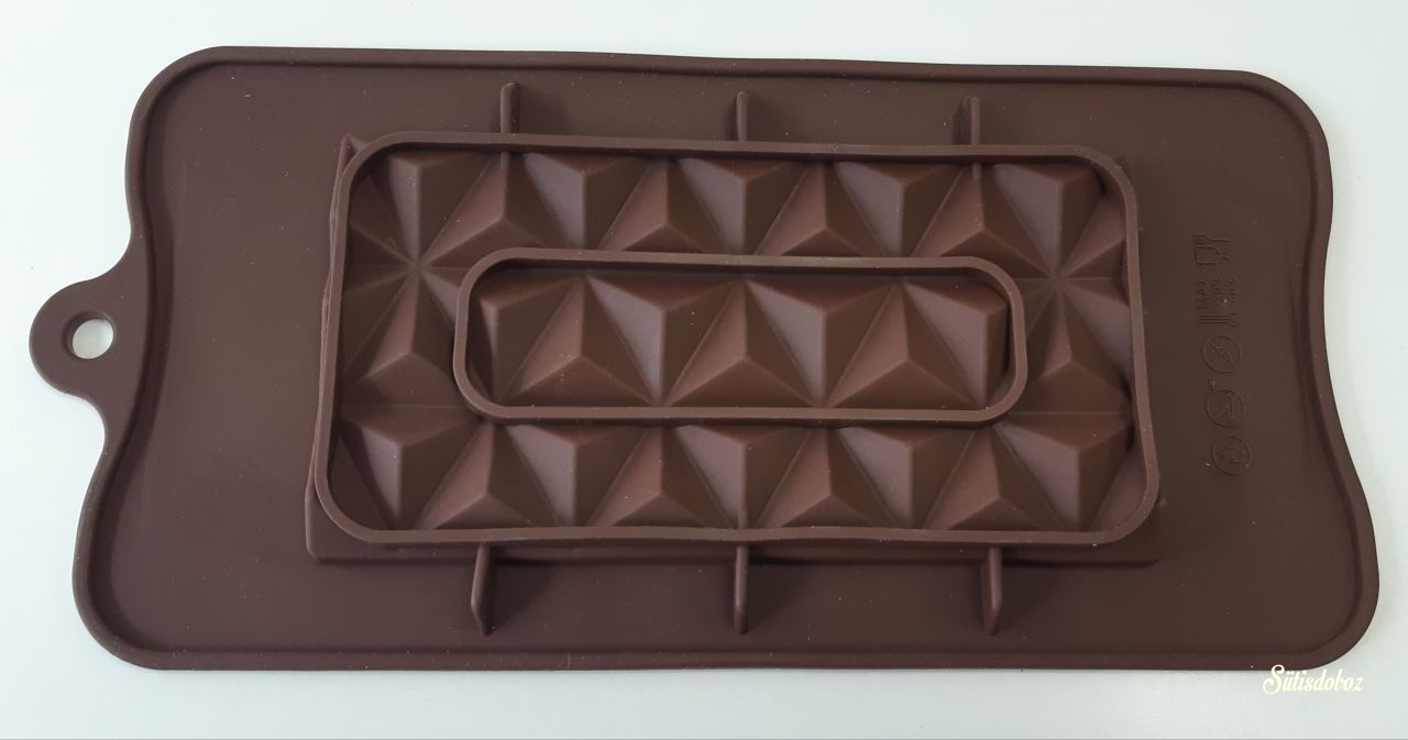 Szilikon csokoládé bonbon forma - Háromszöges Tábla